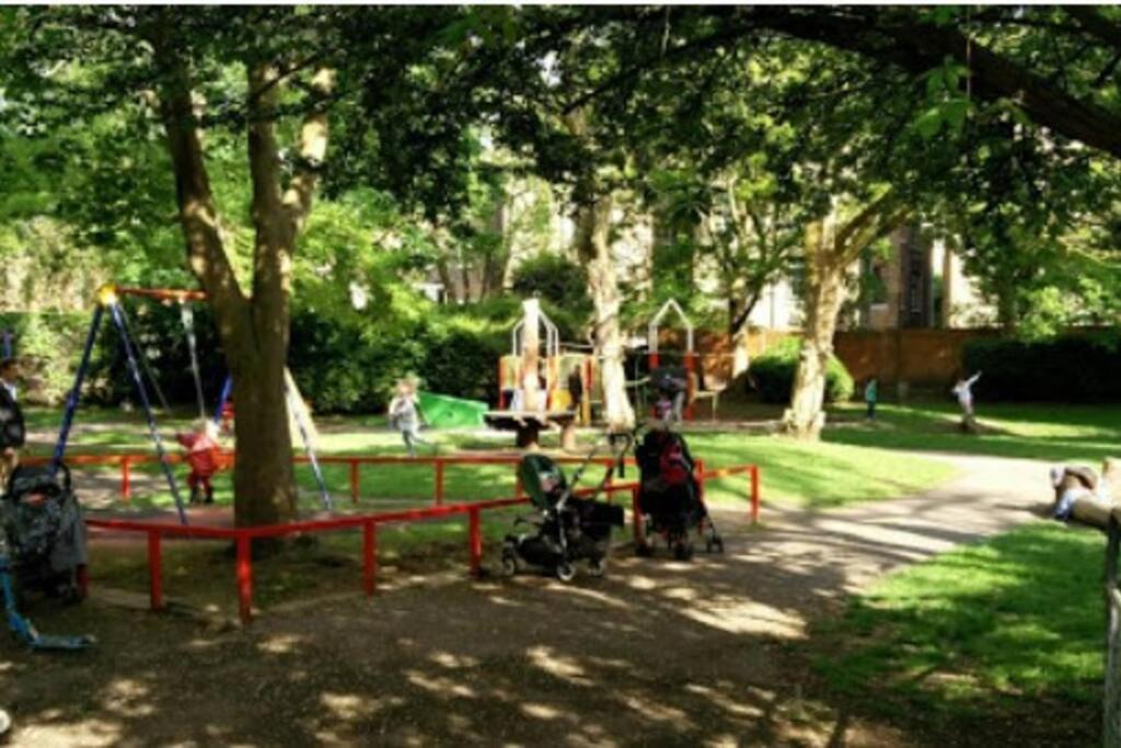 London Double Bedroom Hotel In Tufnell Park With Wifi Exterior photo